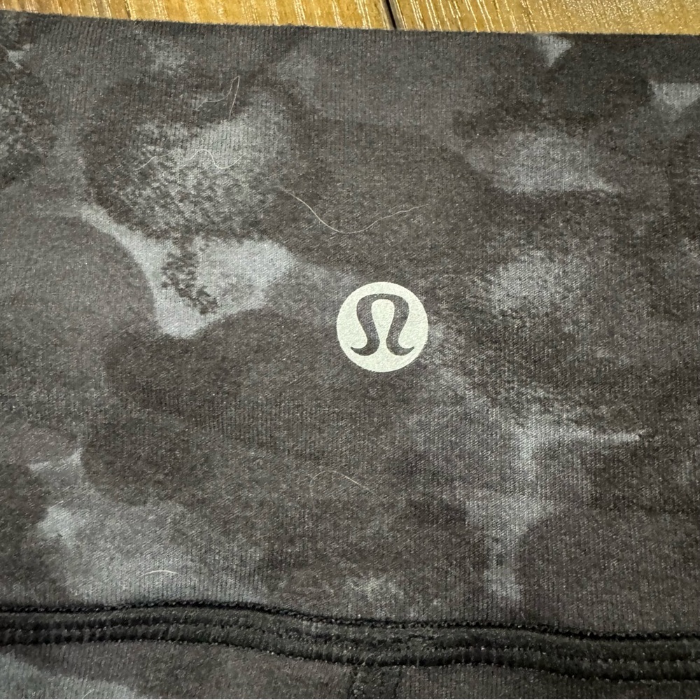 Lululemon Boogie Short - Picture 3 of 4